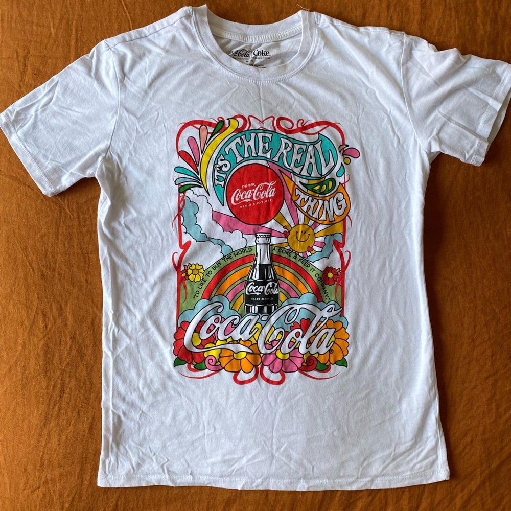 Coca-Cola Graphic Boyfriend Tee New Without Tags